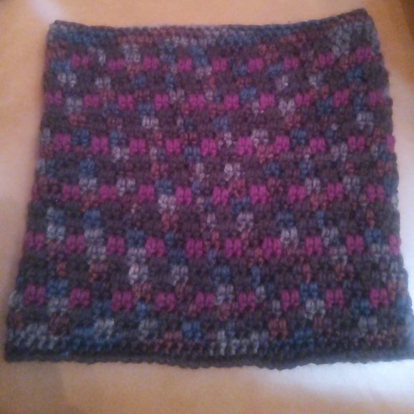 Handcrafted Multicolored Cowl Scarf - Picture 4 of 7